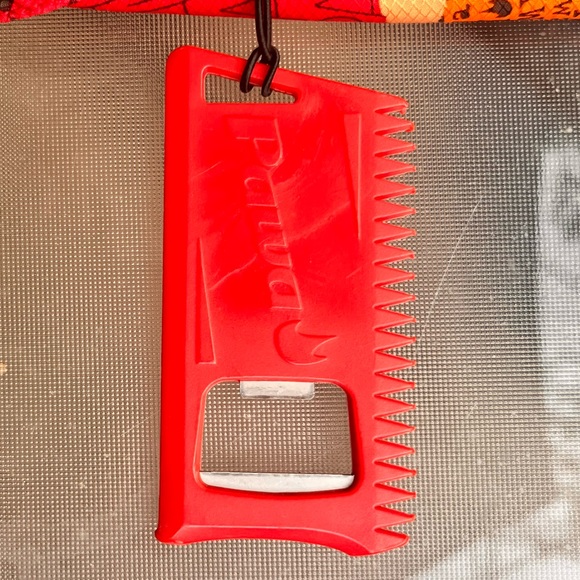 Pawa - Size 34 - Mens Board Shorts - Includes Bottle Opener - Picture 10 of 13